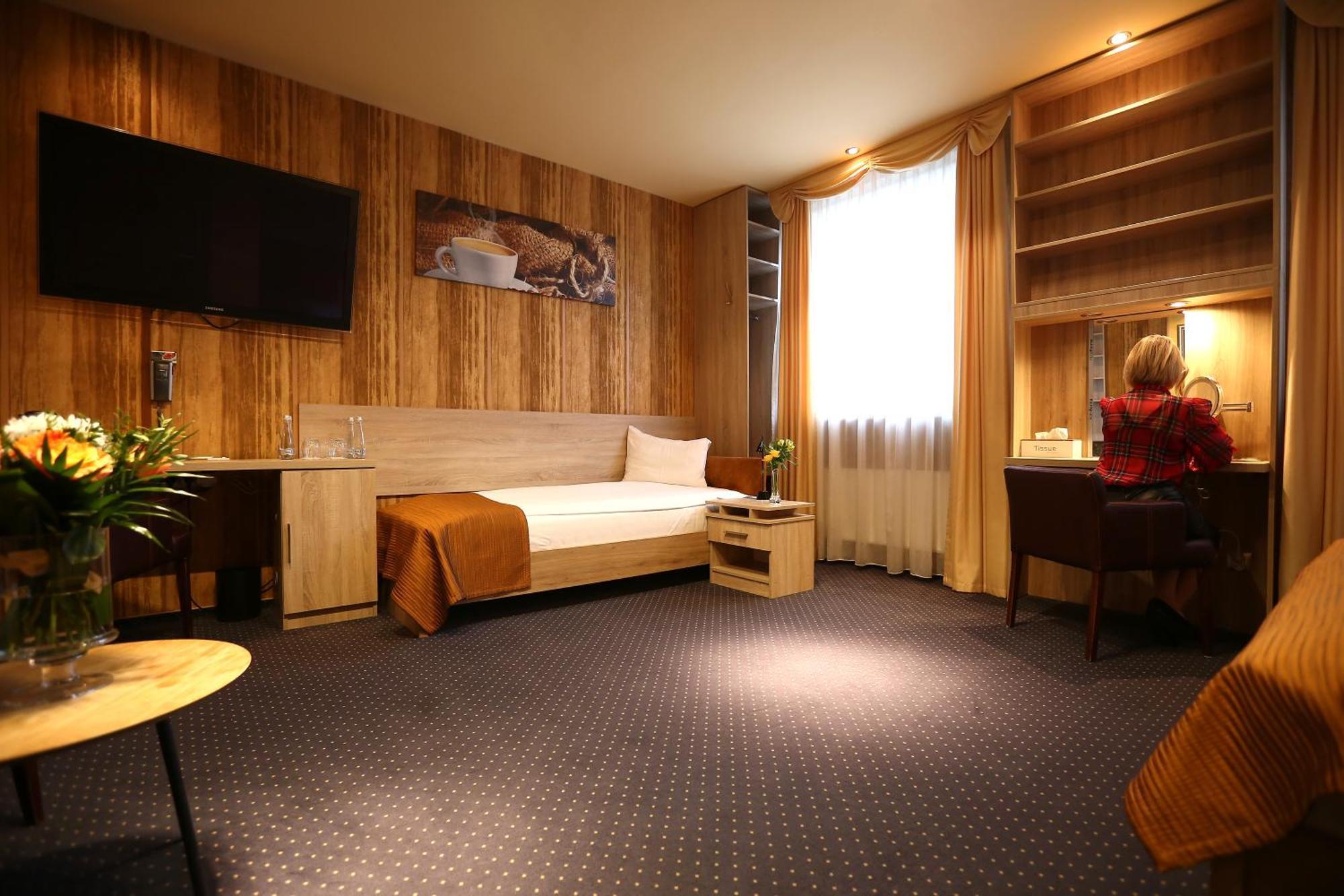 Hotel Forma Piła Esterno foto