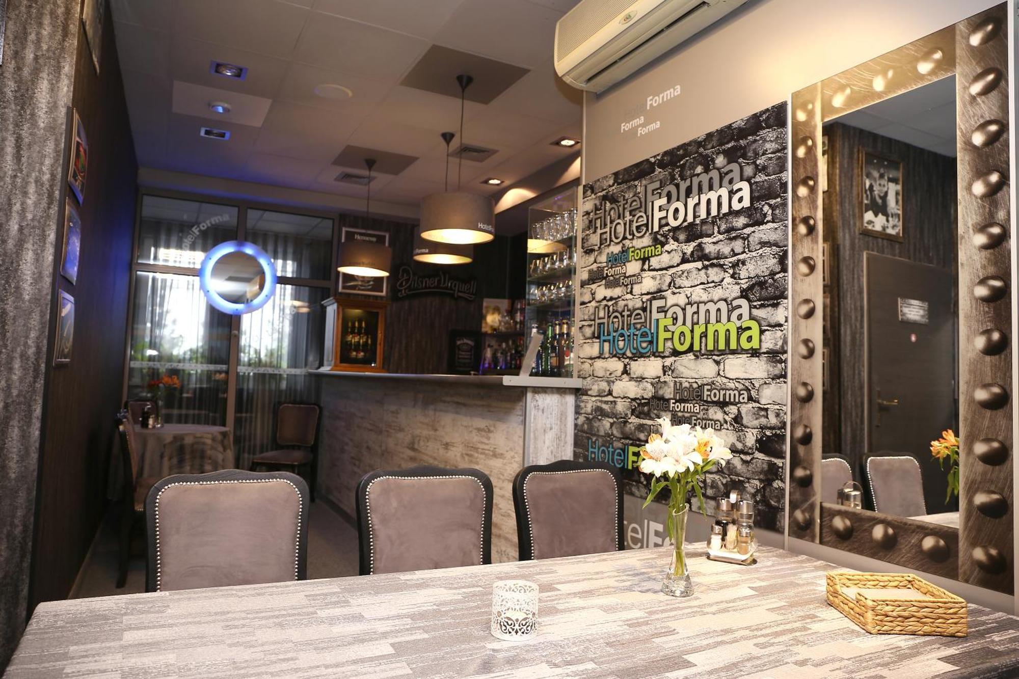 Hotel Forma Piła Esterno foto