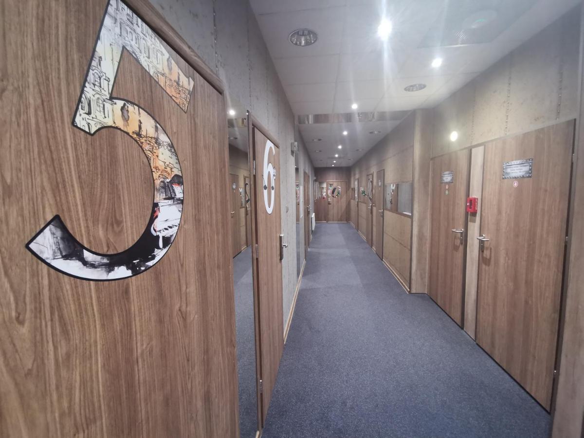 Hotel Forma Piła Esterno foto